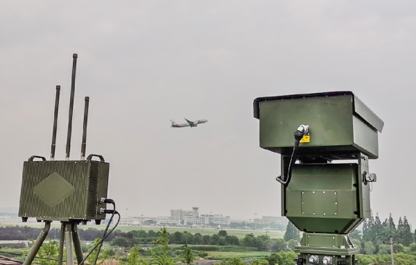 Signal Coverage Patterns in Drone Jammer Systems: Omnidirectional vs. Directional